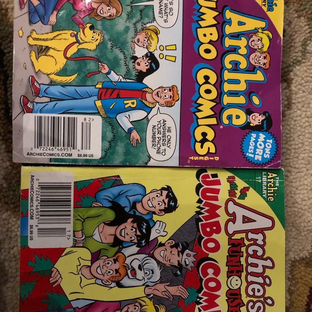 Lot of 33 assorted Archie, Jughead, Betty, and Veronica comics.